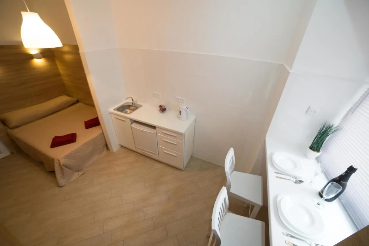 Smart Apartments З Ремонтом Дешево В Центрі Пл Теодора 5 Львов